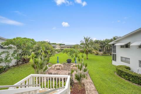 312 Sheffield M, West Palm Beach FL - photo 18 of 21