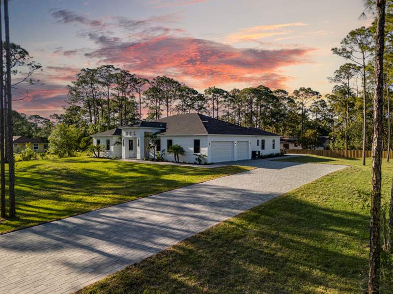 4 bedroom Single Family Residence at 17975 81st Lane, Acreage, Loxahatchee — photo 2