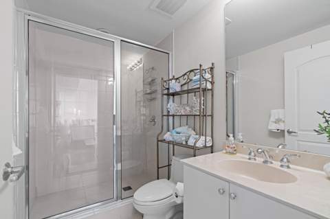 801 S Olive Avenue #1402, West Palm Beach FL - photo 17 of 24