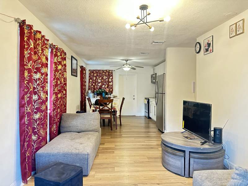 3 bedroom Single Family Residence at 725 58th Street, North Palm Bch 4, West Palm Beach — photo 3