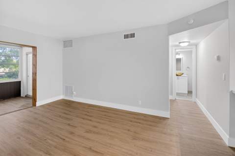2213 NE 1st Court #204, Boynton Beach FL - photo 13 of 24