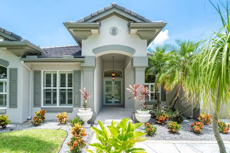 5 bedroom Single Family Residence at 8369 SE Island Way, Jupiter River Estates, Jupiter — photo 4