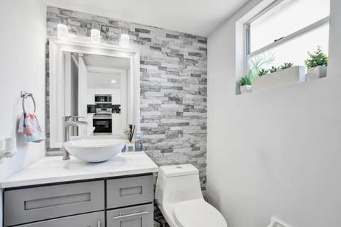 868 Crystal Lake Drive, Deerfield Beach FL - photo 7 of 62