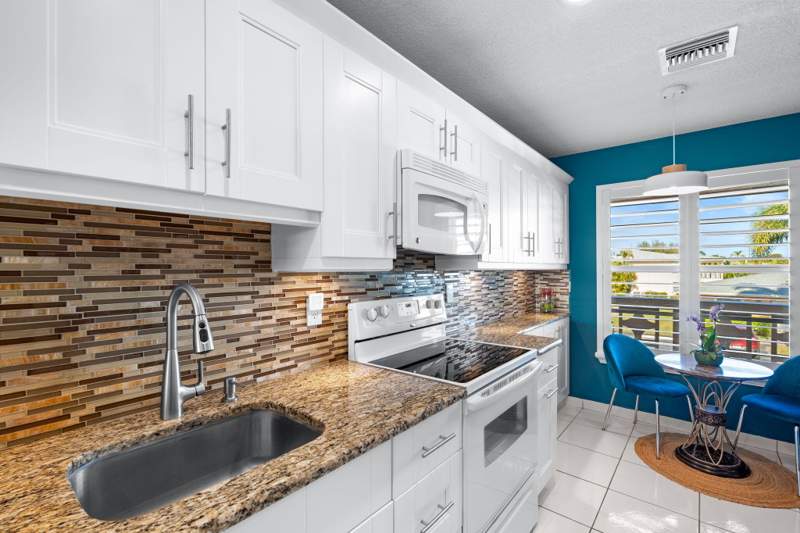 2 bedroom Condominium at 1540 NW 18th Avenue #203, Pines Of Delray North Condo, Delray Beach — photo 3