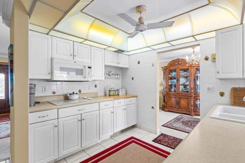 1802 SW 13th Avenue, Boynton Beach FL - photo 12 of 22
