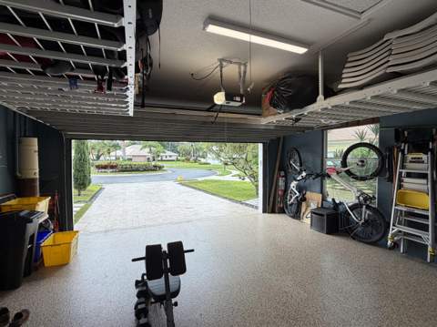 9050 Cypress Hollow Drive, Palm Beach Gardens FL - photo 13 of 58