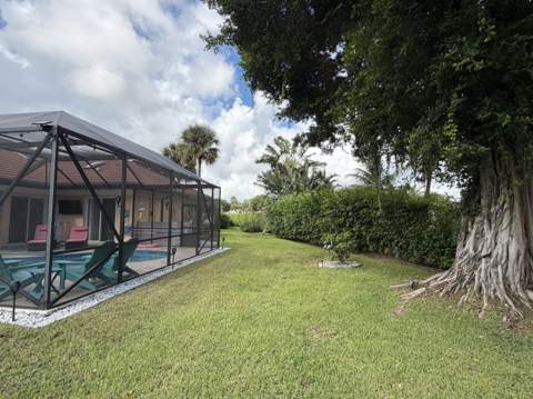 9050 Cypress Hollow Drive, Palm Beach Gardens FL - photo 24 of 58