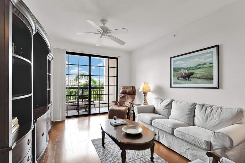 2 bedroom Condominium at 233 S Federal Highway #421, Boca Grand Condo, Boca Raton — photo 3