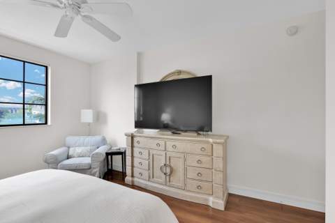 233 S Federal Highway #421, Boca Raton FL - photo 13 of 44