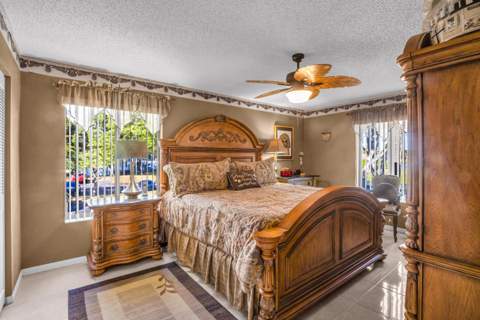 1012 Green Pine Boulevard #H2, West Palm Beach FL - photo 14 of 36