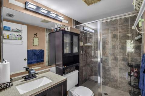 1012 Green Pine Boulevard #H2, West Palm Beach FL - photo 13 of 36