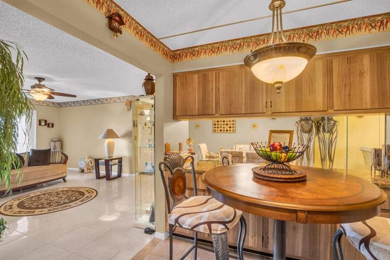 3 bedroom Condominium at 1012 Green Pine Boulevard #H2, Palm Club Village I Condo, West Palm Beach — photo 5
