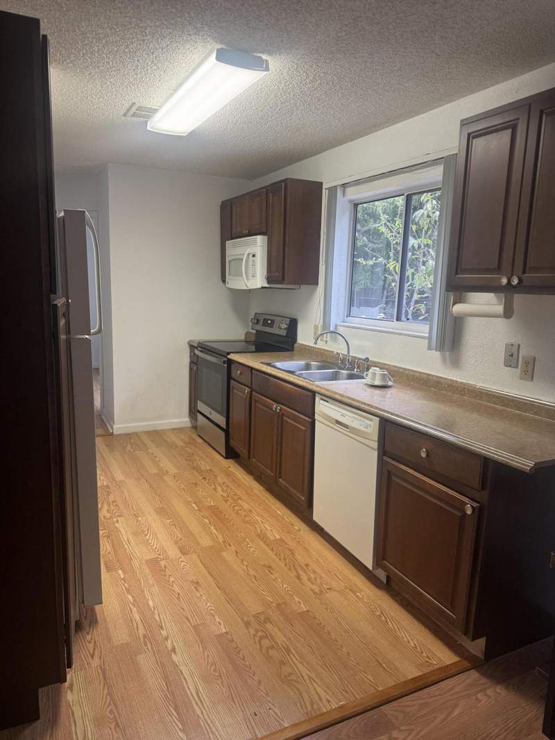 3 bedroom Single Family Residence at 2451 SE Berkshire Boulevard, Port St Lucie Section 40, Port St. Lucie — photo 4