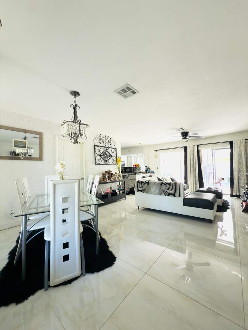 3 bedroom Single Family Residence at 230 NE 25th Street, Skylake Sub Sec, Pompano Beach — photo 5
