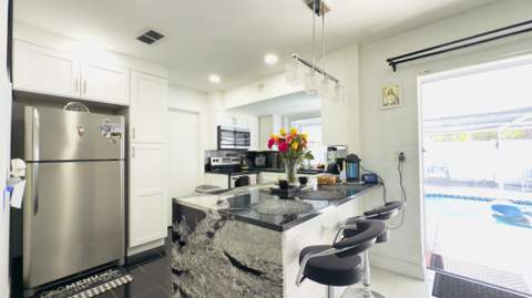 230 NE 25th Street, Pompano Beach FL - photo 8 of 66