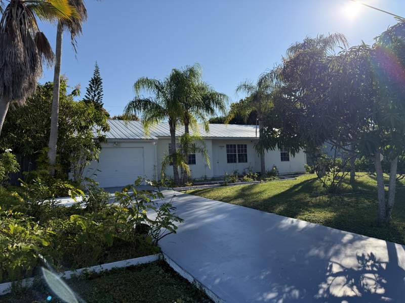 3 bedroom Single Family Residence at 2451 SE Berkshire Boulevard, Port St Lucie Section 40, Port St. Lucie — photo 3