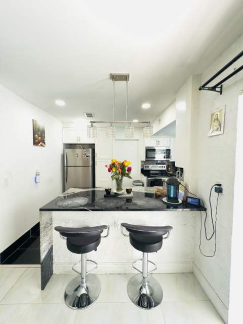 230 NE 25th Street, Pompano Beach FL - photo 9 of 66