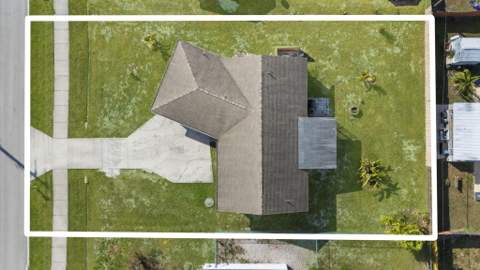 449 SE Oakridge Drive, Port St. Lucie FL - photo 24 of 46