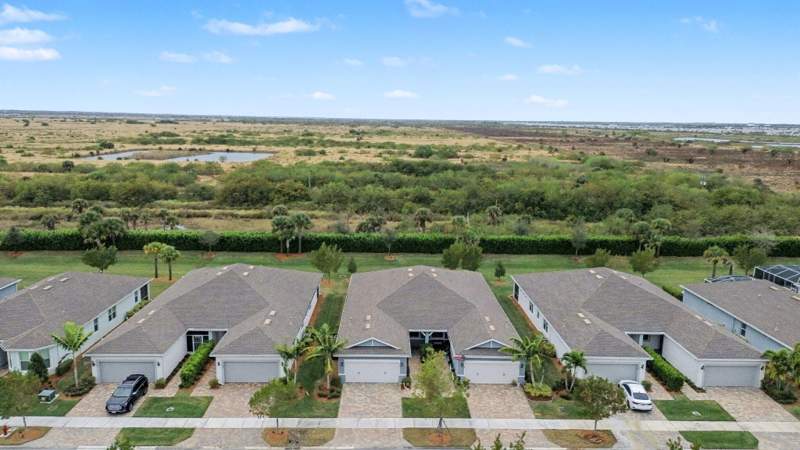 2 bedroom Villa at 12901 SW Vermillion Circle, Del Webb At Tradition Plat No. 2, Port St. Lucie — photo 2