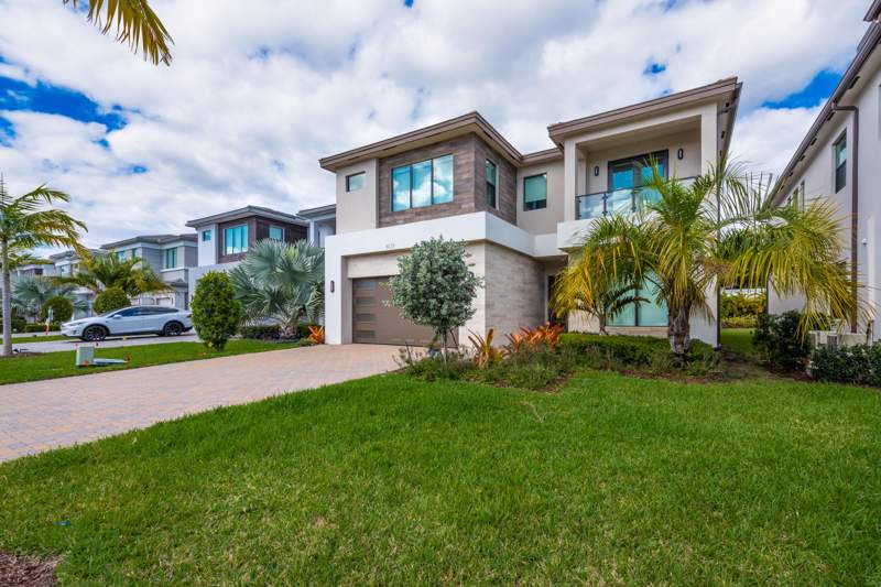5 bedroom Single Family Residence at 8131 Laurel Falls Drive, Bridges Mizner Pud Bridges South Plat Seven, Boca Raton — photo 2