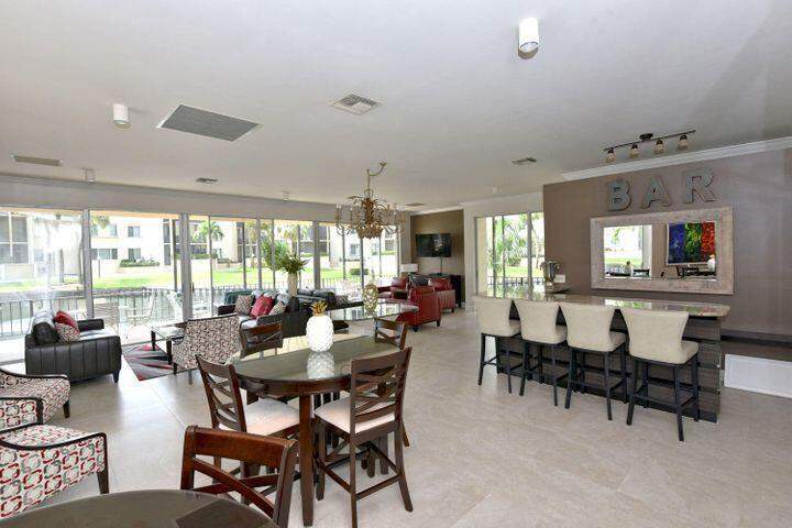 1 bedroom Condominium at 11811 Ave Of The Pga #2-1 C, Longwood Condominiums, Palm Beach Gardens — photo 3