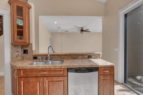 4500 SW 25th Terrace, Dania Beach FL - photo 11 of 53