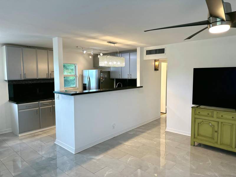 2 bedroom Condominium at 196 Tuscany C Lane, Kings Point Tuscany Condos, Delray Beach — photo 2