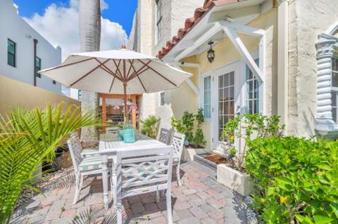 3213 Vincent Road, West Palm Beach FL - photo 15 of 23