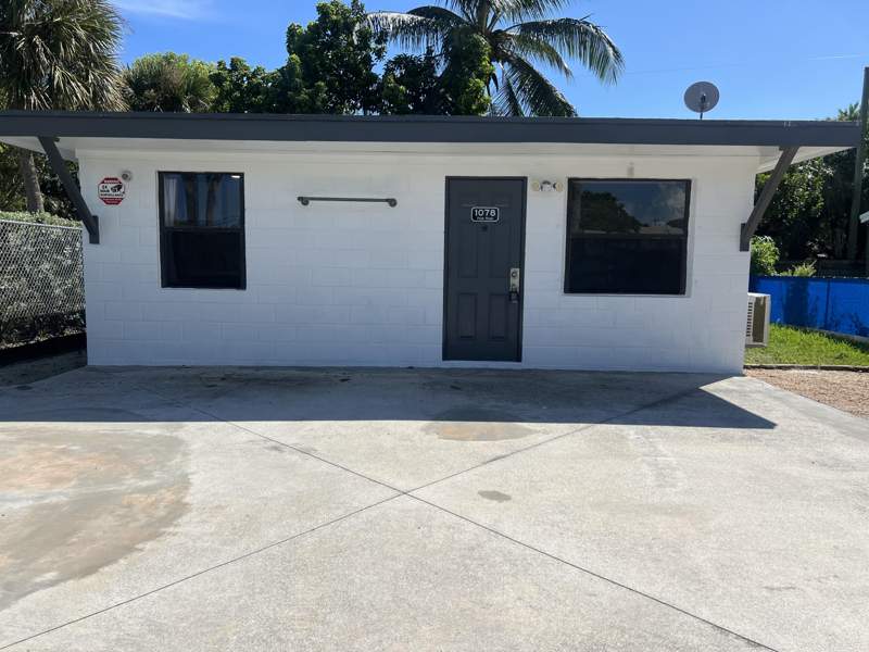2 bedroom Single Family Residence at 1078 Peak Road, Ridge Grove Add 1, Lake Worth — photo 2