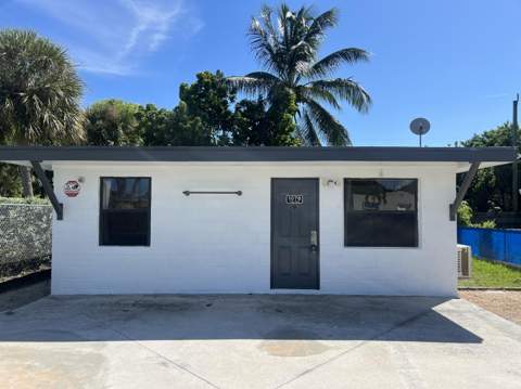 1078 Peak Road, Lake Worth FL - photo 10 of 13