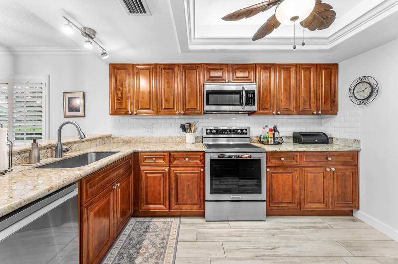 2 bedroom Condominium at 9179 SE Riverfront Terrace #F, Riverbend Condo, Jupiter — photo 4