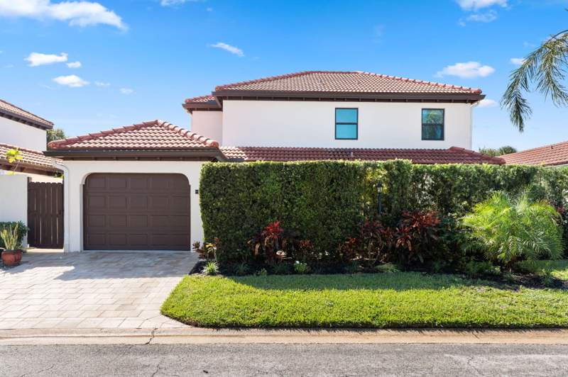 3 bedroom Single Family Residence at 1484 Via Del Sol, Via Del Mar Condo, Jupiter — photo 4