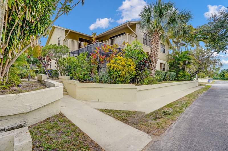 2 bedroom Townhouse at 7437 SE Jamestown Terrace #1304, Jamestown At Heritage Ridge, Hobe Sound — photo 5