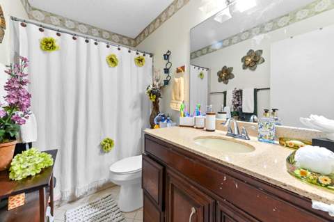 2531 Doral Way, Riviera Beach FL - photo 21 of 28