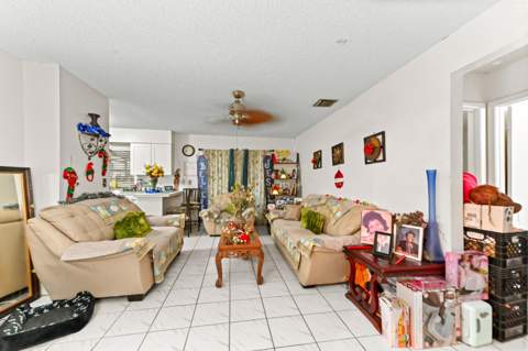 2531 Doral Way, Riviera Beach FL - photo 16 of 28