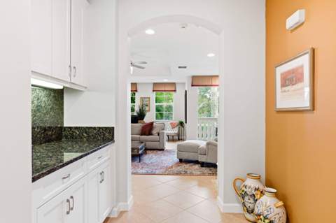 11850 Valencia Gardens Avenue, Palm Beach Gardens FL - photo 12 of 37