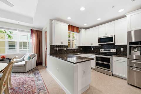 11850 Valencia Gardens Avenue, Palm Beach Gardens FL - photo 14 of 37