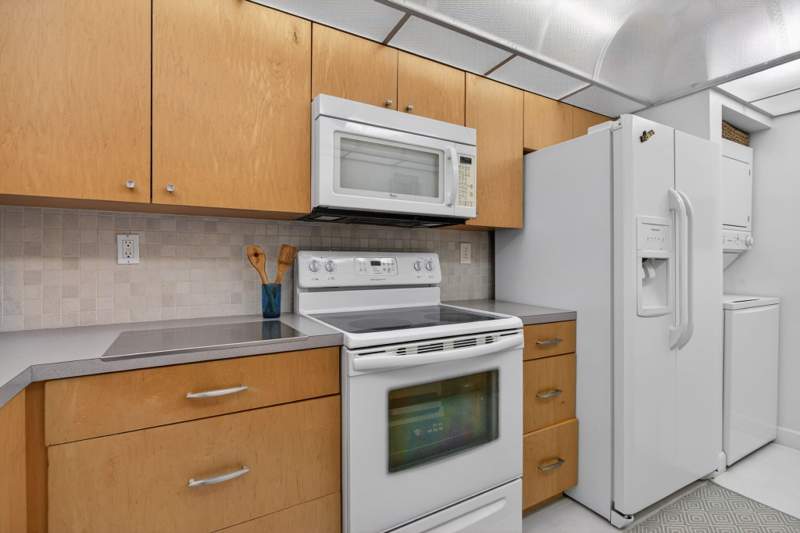 2 bedroom Condominium at 6080 NW 44th Street #214, Greens Of Inverrary Phase I, Lauderhill — photo 3