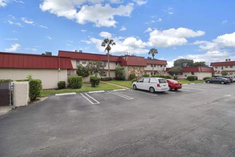 12016 Greenway Circle #204, Royal Palm Beach FL - photo 16 of 17