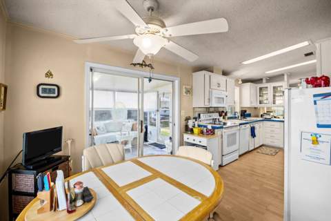 7904 Meadowlark Lane, Port St. Lucie FL - photo 16 of 54