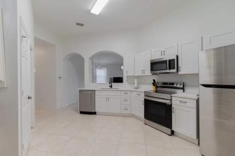 115 Coconut Key Lane, Delray Beach FL - photo 8 of 23