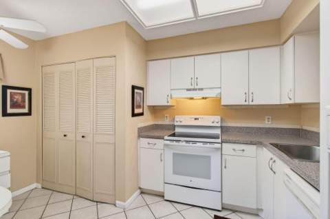 14701 Cumberland Drive #1080, Delray Beach FL - photo 17 of 40