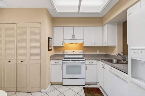 14701 Cumberland Drive #1080, Delray Beach FL - photo 18 of 40