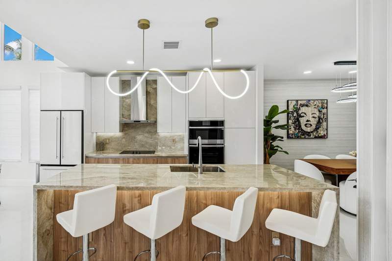 5 bedroom Single Family Residence at 5239 Suffolk Drive, Manchester / Polo Club, Boca Raton — photo 2
