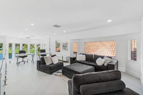 5239 Suffolk Drive, Boca Raton FL - photo 20 of 47