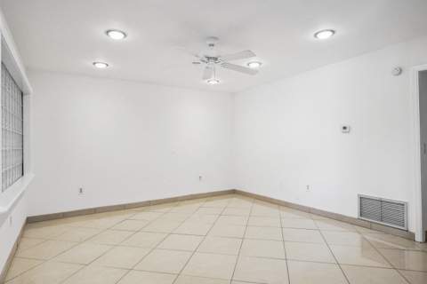 2878 Donnelly Drive #106, Lake Worth FL - photo 6 of 20