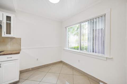 2878 Donnelly Drive #106, Lake Worth FL - photo 7 of 20