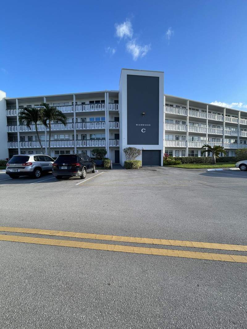 1 bedroom Condominium at 3019 Harwood C #3019, Century Village, Deerfield Beach — photo 2
