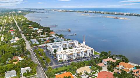 1516 S Lakeside Drive #207, Lake Worth Beach FL - photo 24 of 25