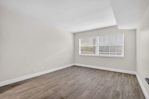 545 Oaks Lane #409, Pompano Beach FL - photo 16 of 25